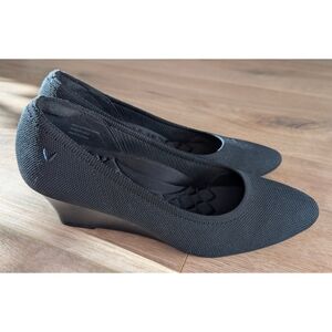 NWOT VIVAIA Wedge Shoes